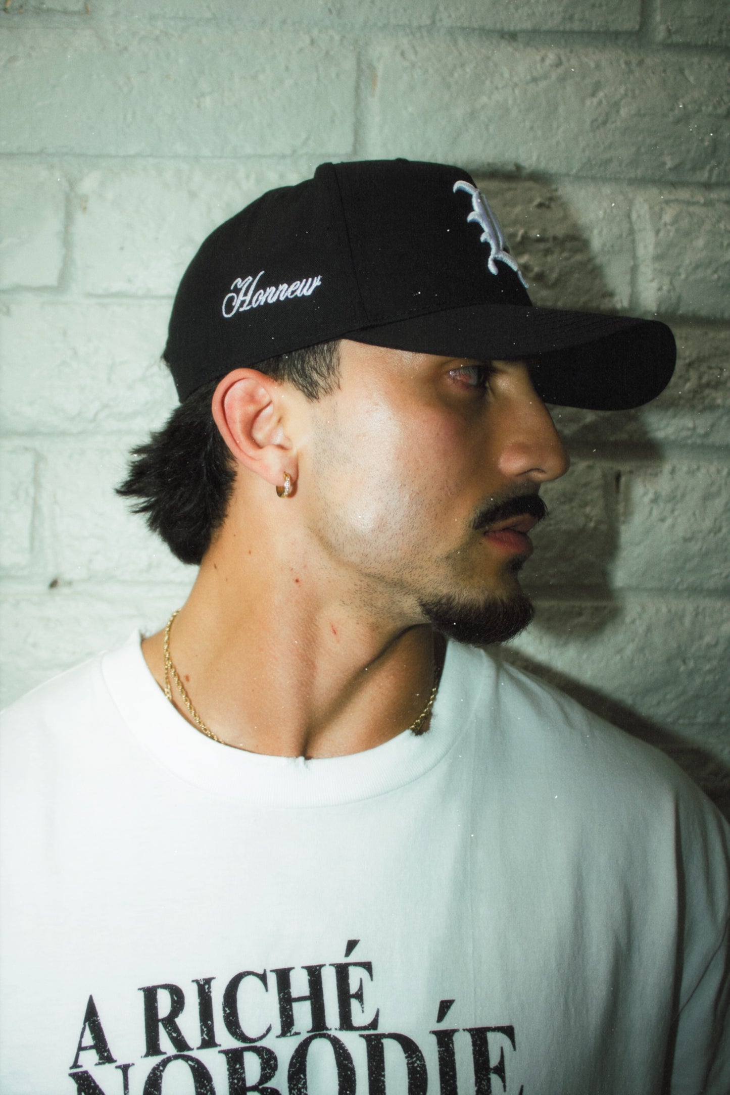 "OLD ENGLISH" HAT