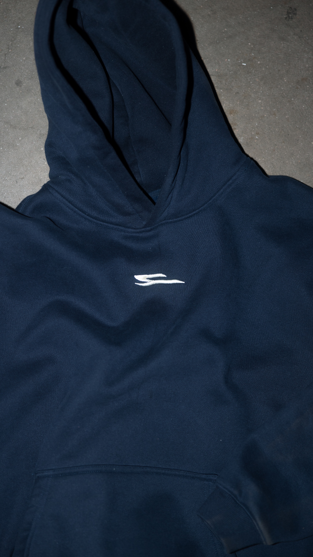 LOGO FLEECE HOODIE